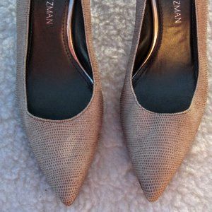Stuart Weitzman pump style shoes